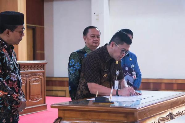 Pemkot Magelang Tegaskan Komitmen Antikorupsi Lewat Sosialisasi SPI dan Penandatanganan Pakta Integritas