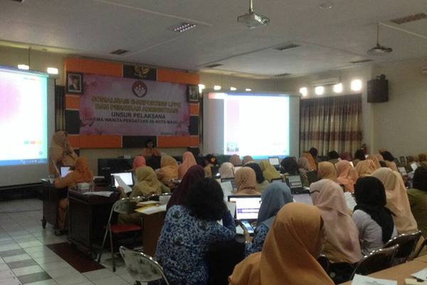 Puluhan Anggota DWP Kota Magelang Belajar e-Reporting