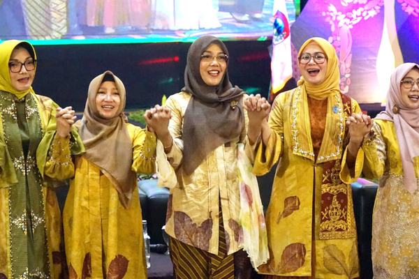 Ketua TP PKK Kota Magelang Bagikan 'Ceting Emas' di Forum Rasaikota 2023