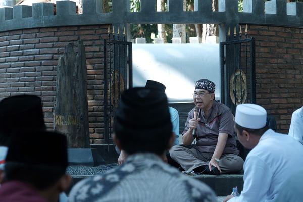 Haul Syekh Subakir di Kebun Raya Gunung Tidar