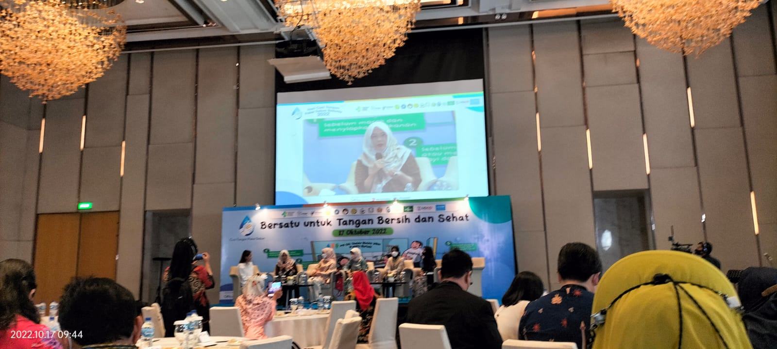 PERAN PEREMPUAN DALAM MENGKAMPANYEKAN SBS DAN CTPS