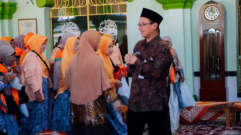 129 Calon Jemaah Haji Kota Magelang Berangkat ke Tanah Suci