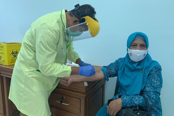PERINGATI HARI IBU, TP PKK KOTA MAGELANG GELAR RAPID TEST UNTUK PEREMPUAN