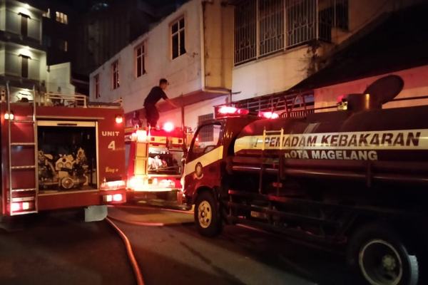 KEBAKARAN MENIMPA RUMAH WARGA DI KEMIRIREJO, TIDAK ADA KORBAN JIWA