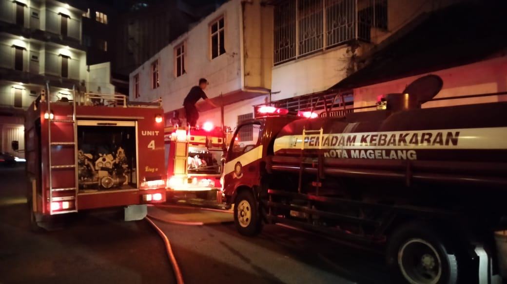 KEBAKARAN MENIMPA RUMAH WARGA DI KEMIRIREJO, TIDAK ADA KORBAN JIWA