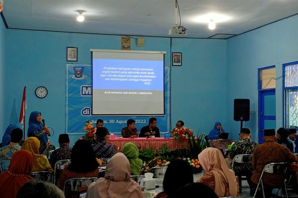 MKKS SMP/Mts se-Kota Bontang Timba Ilmu ke SMP 2 Kota Magelang