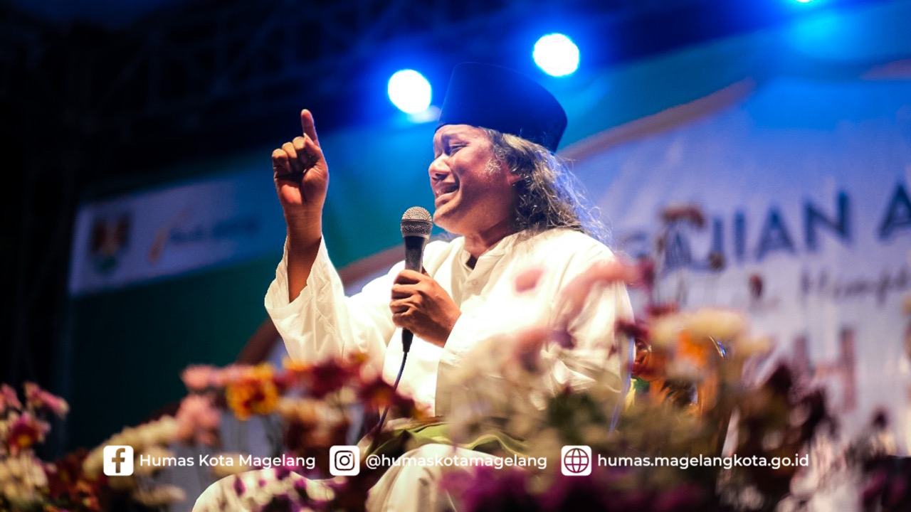 Ribuan Warga Ikuti Haul Syekh Subakir di Kebun Raya Gunung Tidar