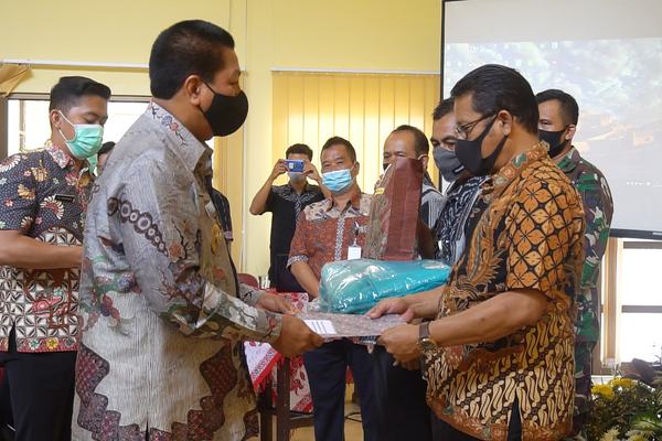 AKSELERASI PENANGGULANGAN PENDEMI, WALI KOTA MAGELANG CANANGKAN SATGAS JOGO TONGGO DAN KAMPUNG SIAGA COVID-19