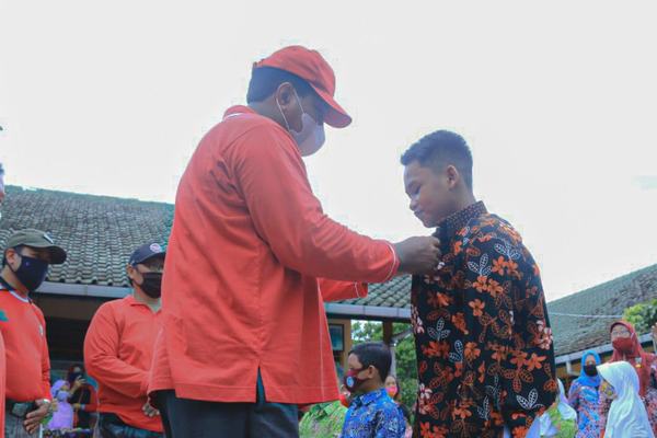 WALI KOTA MAGELANG AJAK SISWA MENGENAL BATIK KHAS MAGELANG