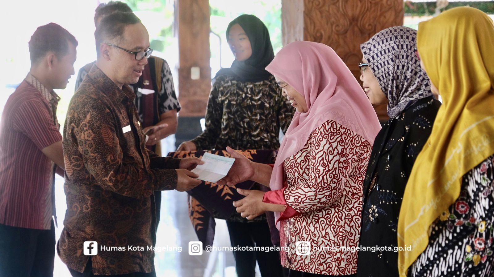 Pemkot Magelang Serahkan DAK Rp 2,6 Miliar Untuk Sanitasi Layak kepada Masyarakat