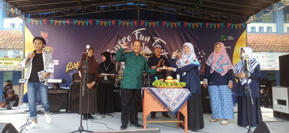 SMPN 2 Magelang Rayakan HUT Ke-73 Meriah dan Penuh Makna