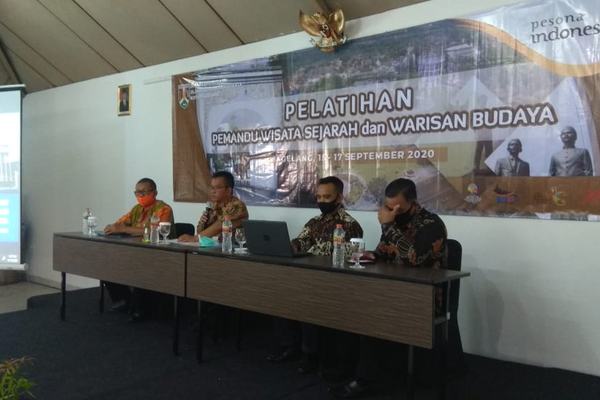 PERSIAPKAN SDM PENGELOLA WISATA, DISPORAPAR KOTA MAGELANG GELAR PELATIHAN PEMANDU WISATA SEJARAH DAN WARISAN BUDAYA