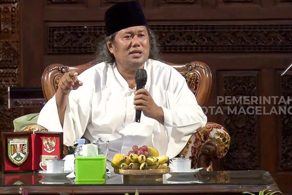 PERINGATI HAUL SYEKH SUBAKIR, PEMERINTAH KOTA MAGELANG UNDANG GUS MUWAFIQ PADA PENGAJIAN AKBAR VIRTUAL