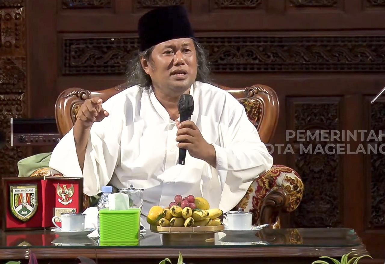 PERINGATI HAUL SYEKH SUBAKIR, PEMERINTAH KOTA MAGELANG UNDANG GUS MUWAFIQ PADA PENGAJIAN AKBAR VIRTUAL