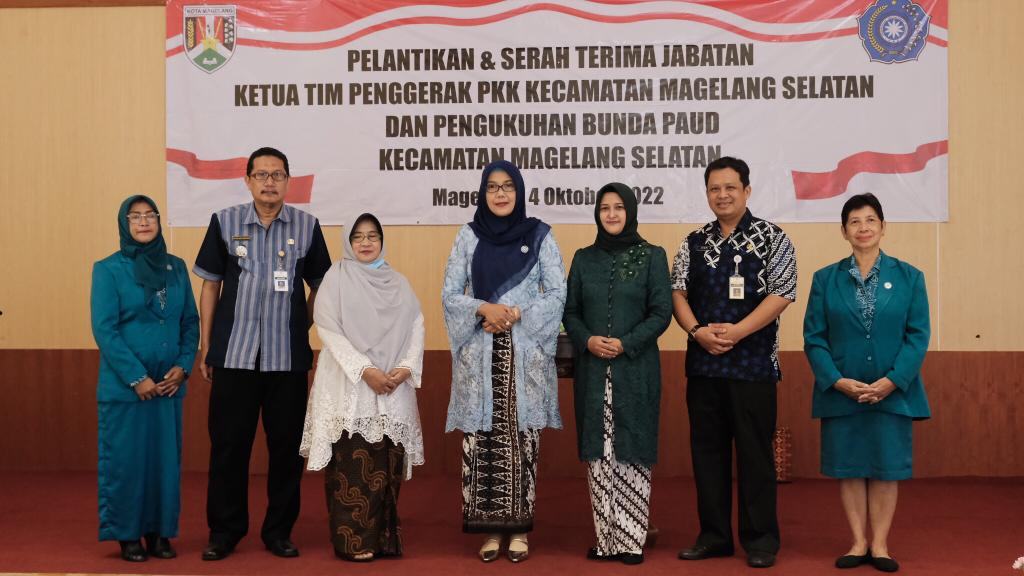 Lantik Ketua TP PKK Kecamatan Magelang Selatan, Niken Nur Aziz Wanti-Wanti Nyawiji Dengan Warga