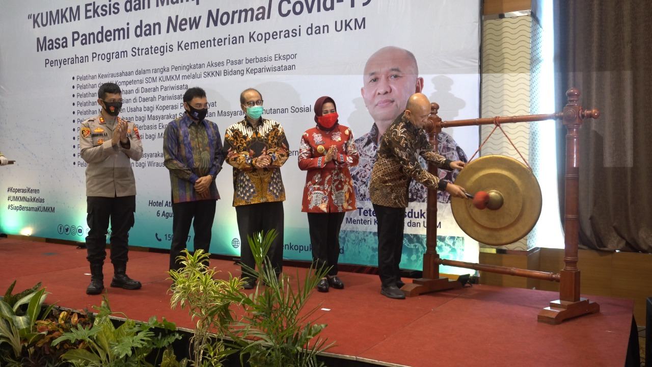 SIAP ADAPTASI KEBIASAAN BARU, RATUSAN PEGIAT KOPERASI DAN UKM IKUTI PELATIHAN PENINGKATAN KAPASITAS SDM
