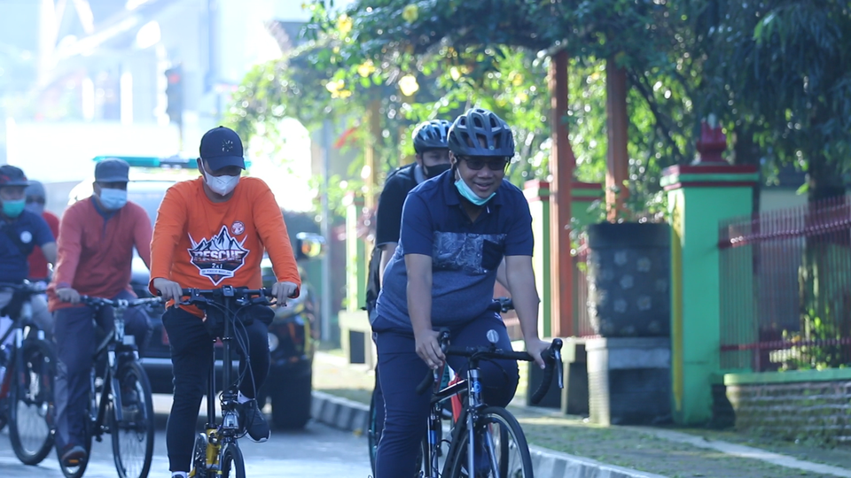 Gowes