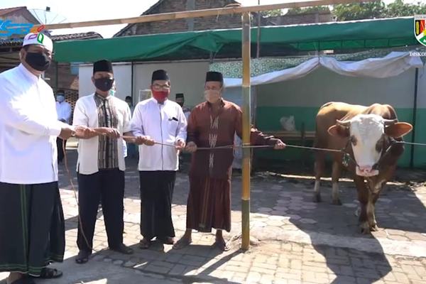 WALI KOTA MAGELANG LAKUKAN SAFARI IDUL ADHA 1441 H