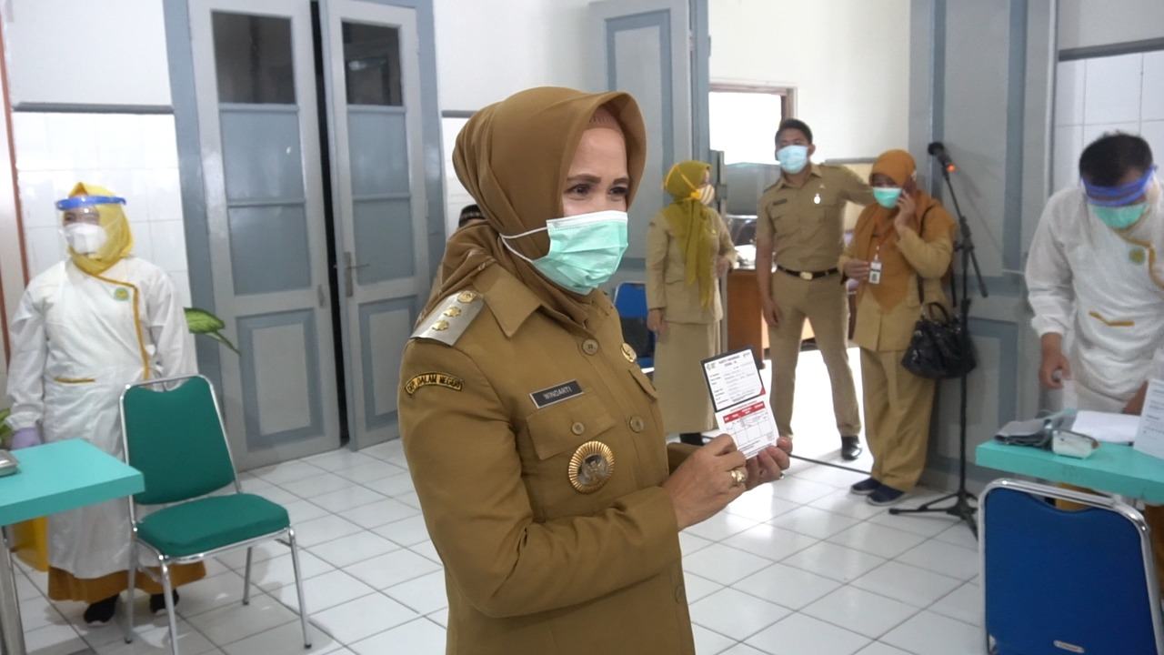 VAKSINASI SINOVAC TAHAP PERTAMA DI KOTA MAGELANG DIMULAI HARI INI