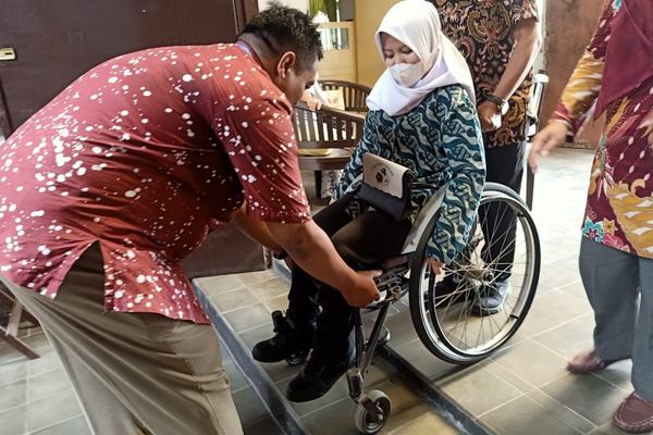 19 Penyandang Disabilitas Fisik Kota Magelang Terima Bantuan ATENSI Kemensos