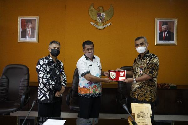 Manajemen Satu Data ‘DataGo’ Jadi Objek Studi Tiru Kabupaten Karanganyar dan Kabupaten Tegal