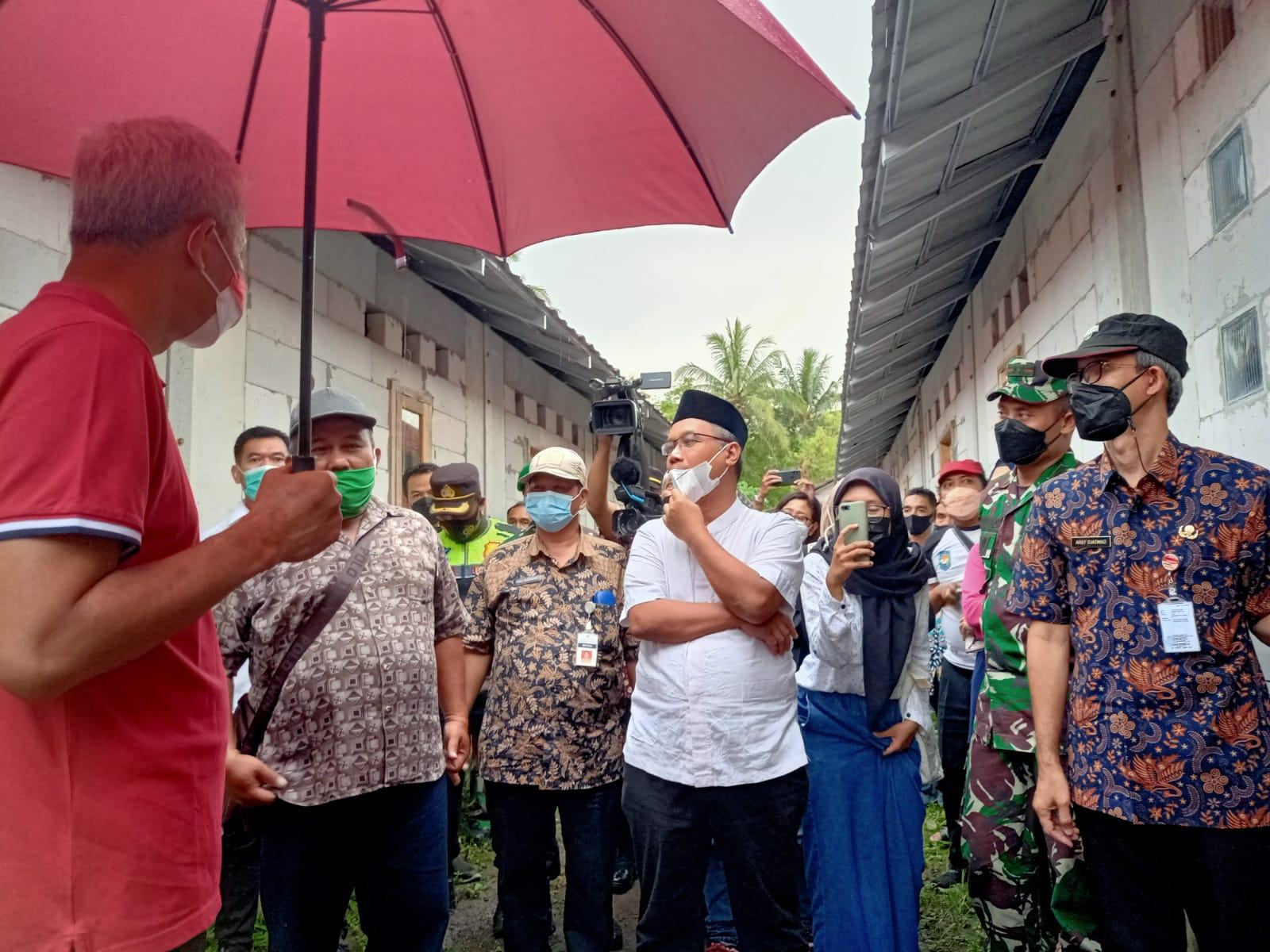 Ganjar Pranowo Kunjungi Proyek Perumahan Berbasis Komunitas di Kota Magelang