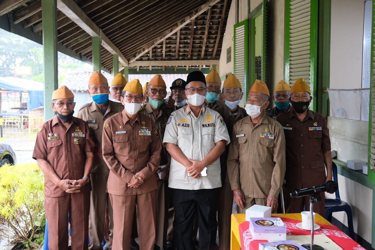 Dokter Aziz Bantu Operasional dan Bebaskan Air PDAM Bagi Veteran Kota Magelang