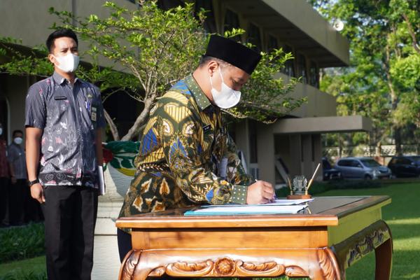 152 PPPK Guru Formasi 2021 Kota Magelang Tandatangani Kontrak
