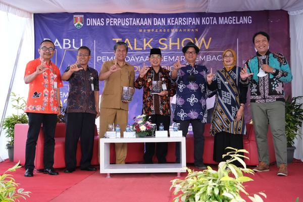 Hadirkan Gol A Gong, Perpustakaan Kota Magelang Gelar Talkshow "Pembudayaan Gemar Membaca di Era Digital"