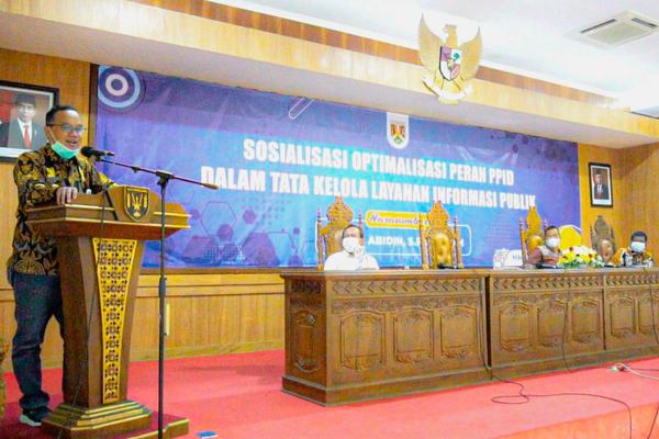 OPTIMALISASI PERAN PPID DALAM MEWUJUDKAN BADAN PUBLIK YANG INFORMATIF