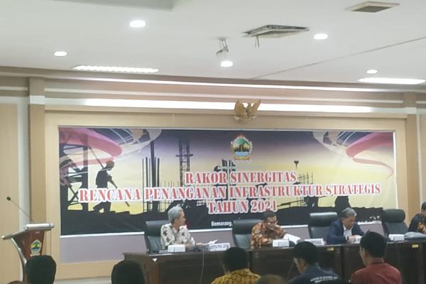 Rakor Sinergitas Rencana Penanganan Infrastruktur Strategis Tahun 2021 di Bappeda Provinsi Jawa Tengah.