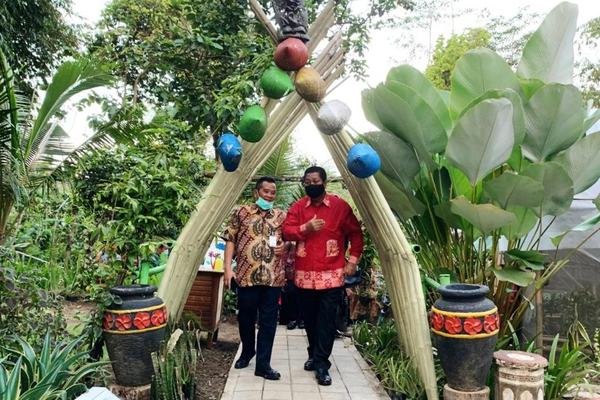 KEBUN ANGGREK R3 SPOT WISATA EDUKASI BARU DI KOTA MAGELANG
