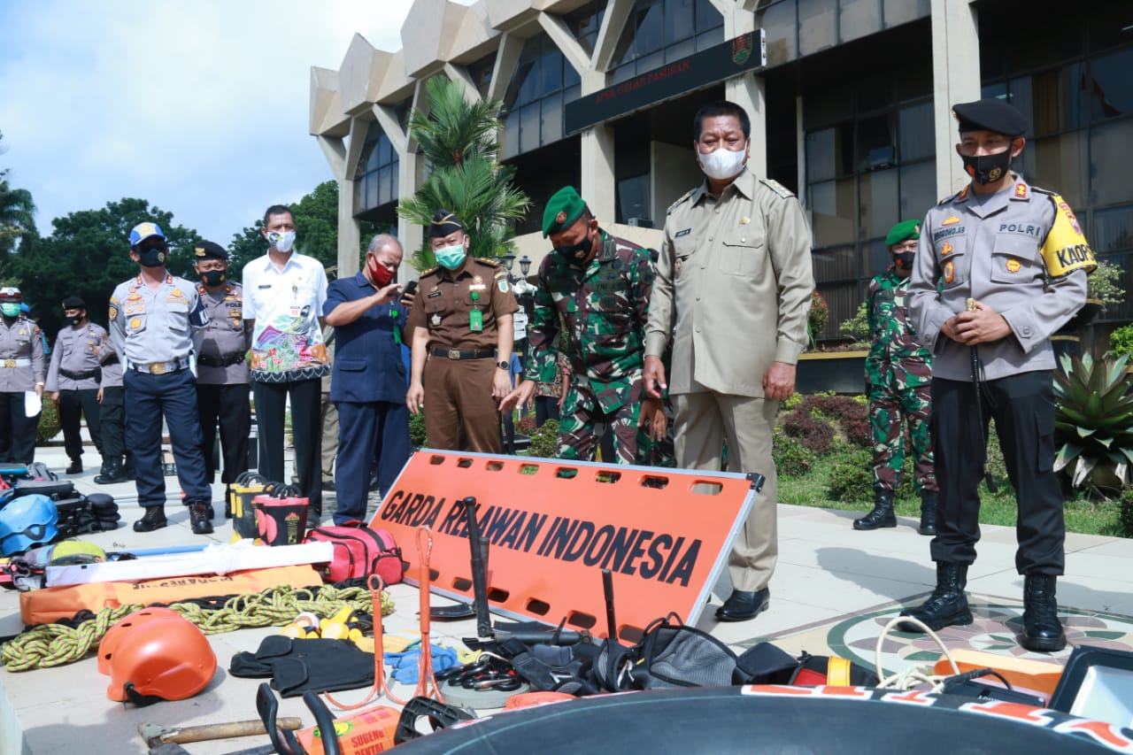 WALI KOTA MAGELANG PIMPIN APEL , KESIAPSIAGAAN ANTISIPASI PENANGGULANGAN BENCANA ALAM TAHUN 2020