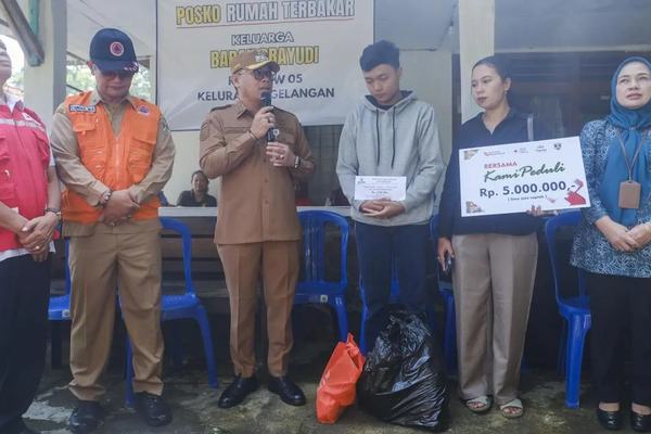 Wali Kota Magelang Salurkan Bantuan dan Pastikan Perbaikan Rumah Korban Kebakaran di Gelangan