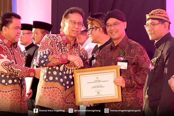 Kota Magelang Bebas Frambusia, Wali Kota Terima Sertifikat dari Menkes RI