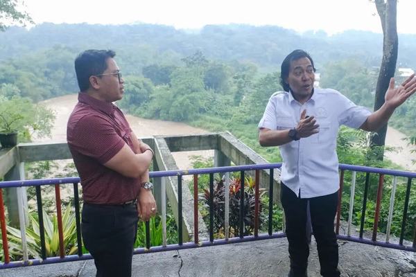 Senator DPD RI Komeng Kunjungi Kota Magelang, Tinjau Taman Kyai Langgeng dan IKM Center