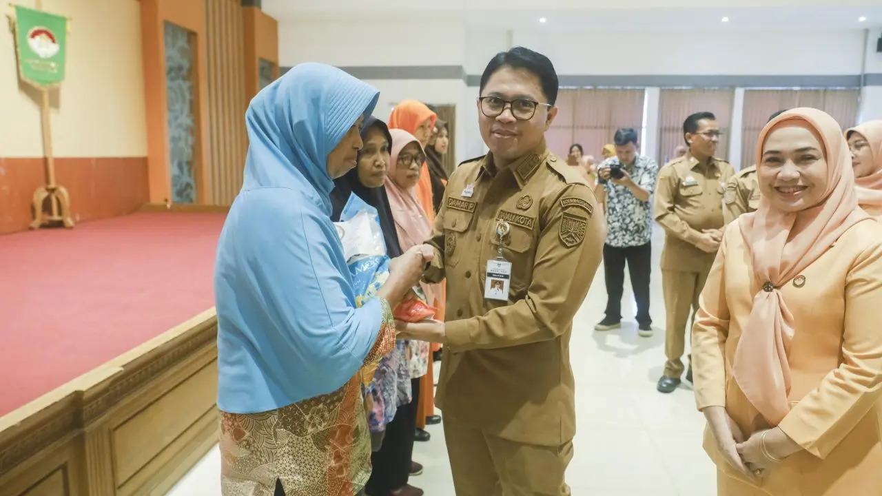 DWP Kota Magelang Salurkan Bantuan untuk Lansia dan Tenaga TK Binaan Jelang Idulfitri