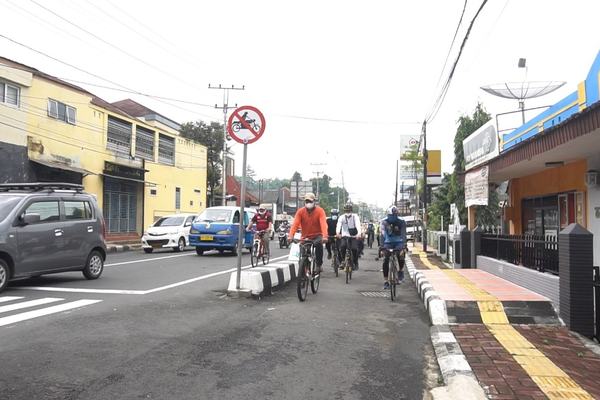 PEMKOT PANTAU PPKM DI BEBERAPA RUANG PUBLIK