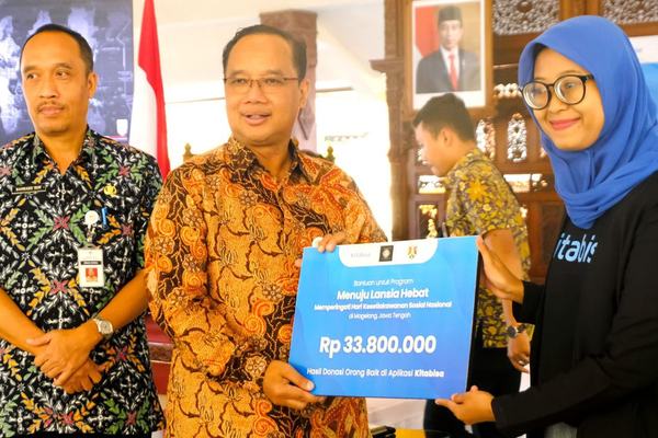 Pemkot Magelang dan Kitabisa.com Salurkan Bantuan dan Edukasi Hidup Sehat Untuk Lansia