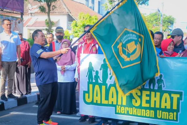 Wali Kota Magelang Buka Pameran UMKM HAB ke-77 Kemenag di Alun-alun