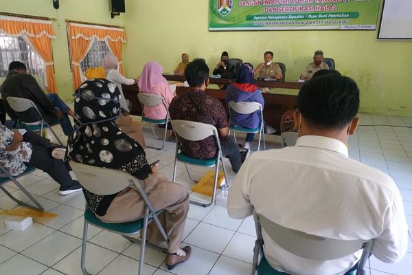 PEMKOT EDUKASI PELAKU USAHA PANGAN OLAHAN ASAL HEWAN DAN PEGIAT INDUSTRI RUMAH TANGGA