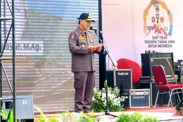 8.044 personel Satpol PP, Satlinmas, Damkar dan Masyarakat “Merangkul” Gunung Tidar