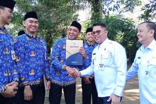 Pertama dalam Sejarah, 261 ASN Kota Magelang Dilantik di Puncak Gunung Tidar
