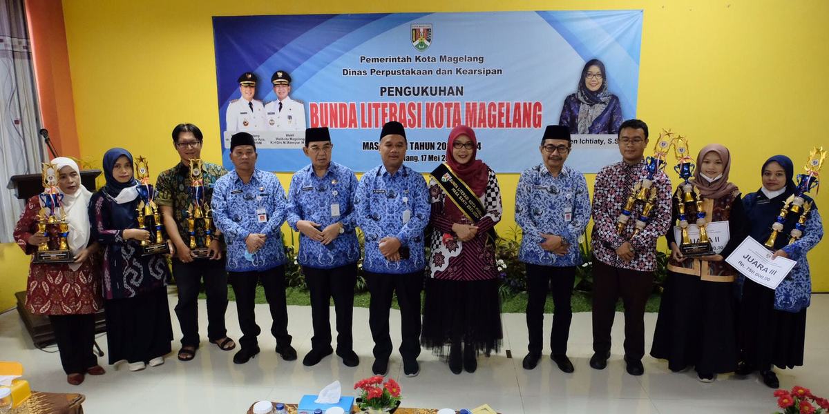 Niken Ichtiaty Dikukuhkan Jadi Bunda Literasi Kota Magelang 2021-2024