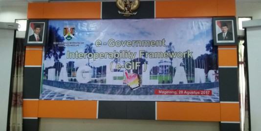 Seminar dan Desk E-Gif