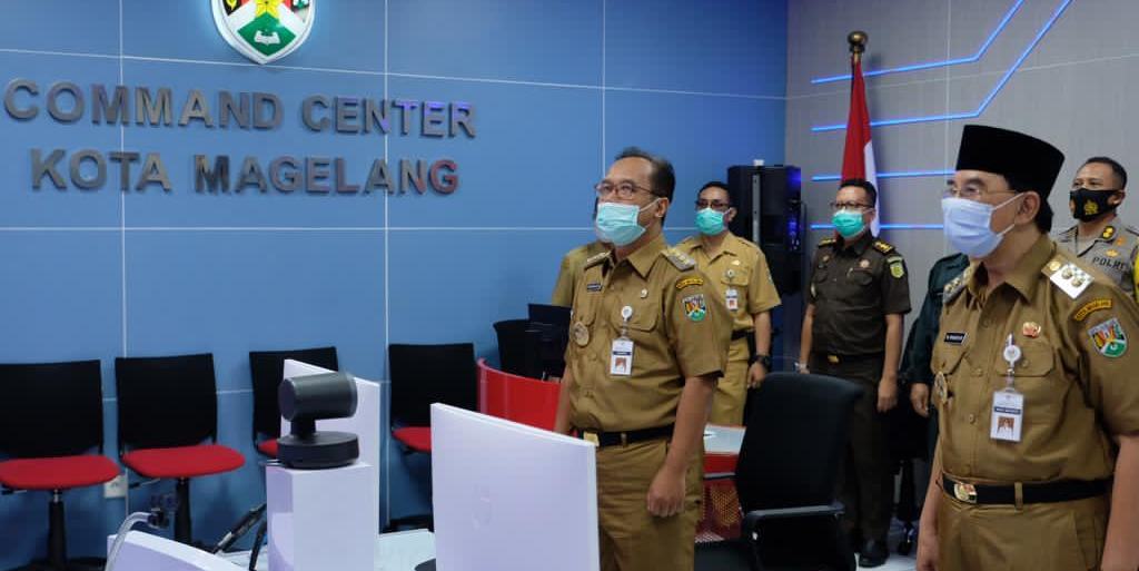 WALI KOTA MAGELANG DOKTER AZIZ IKUTI ARAHAN PRESEDEN JOKOWI TERKAIT COVID-19 SECARA VIRTUAL