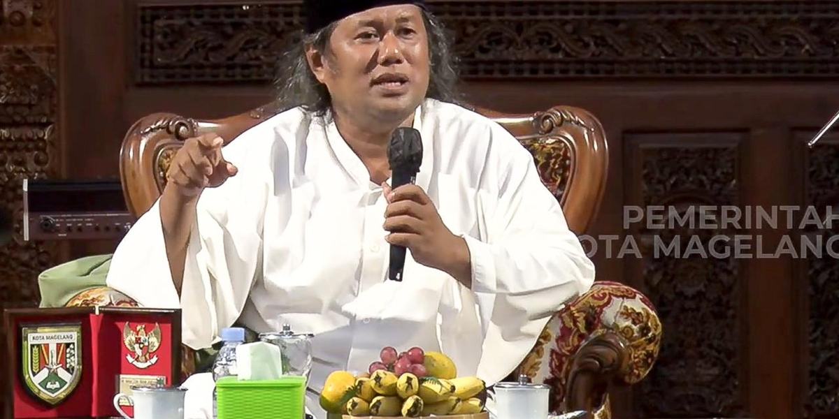 PERINGATI HAUL SYEKH SUBAKIR, PEMERINTAH KOTA MAGELANG UNDANG GUS MUWAFIQ PADA PENGAJIAN AKBAR VIRTUAL