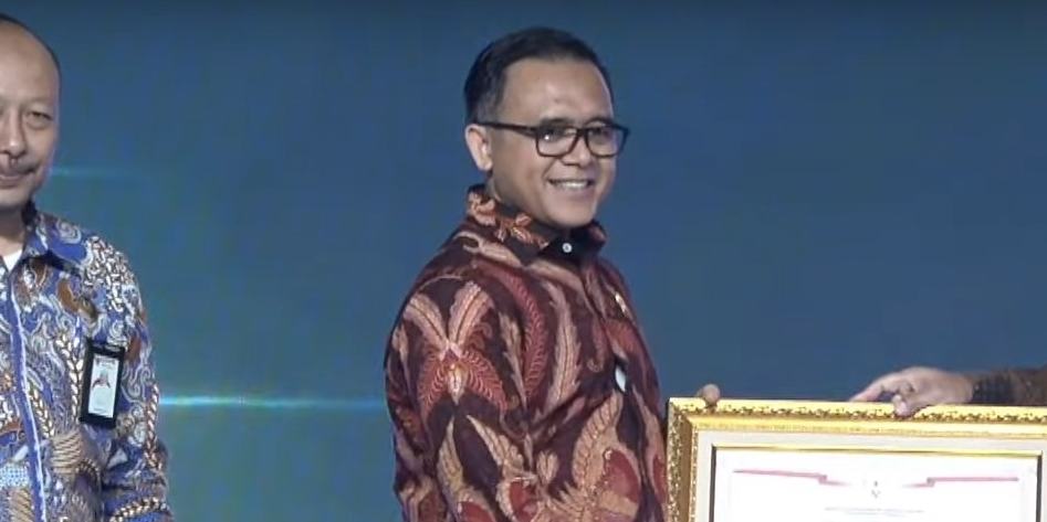 INOVASI DATAGO DAN SIBULAN RAIH PENGHARGAAN PKRI 2024 TINGKAT NASIONAL