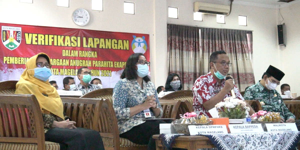 PENGARUSUTAMAAN GENDER INDIKATOR PEMBANGUNAN MANUSIA