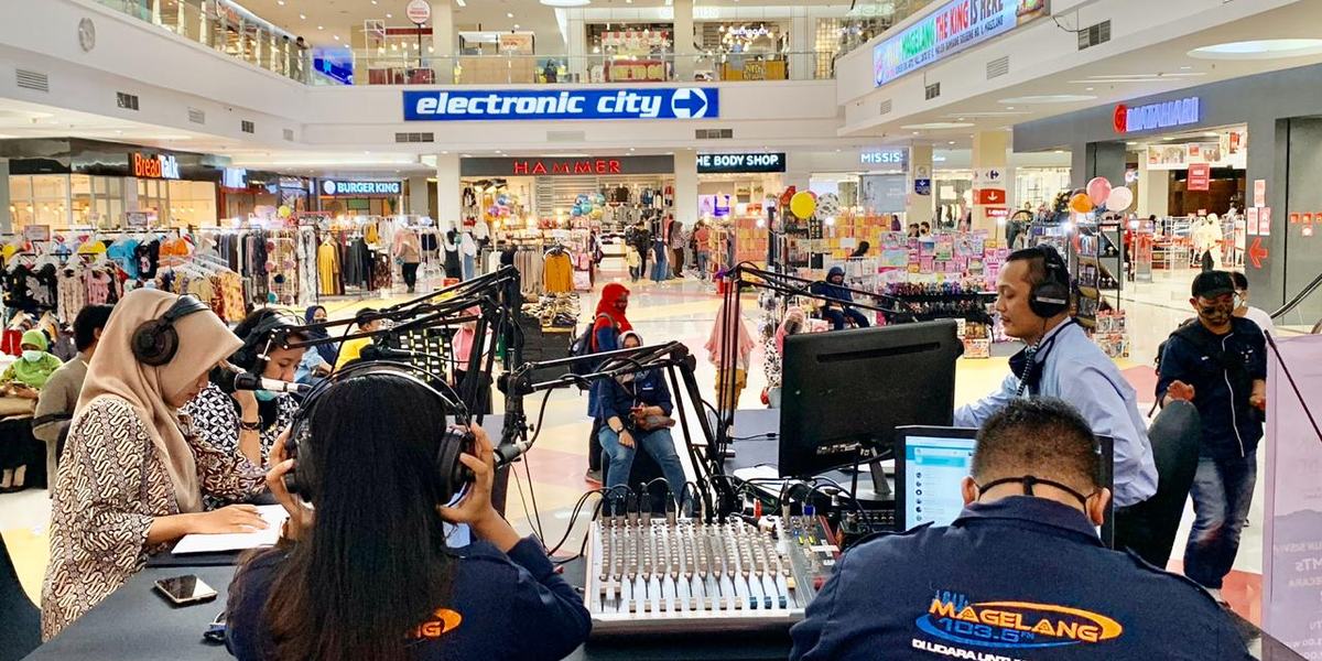 SEMARAKKAN HARI RADIO NASIONAL, DISKOMINSTA KOTA MAGELANG PARTISIPASI DALAM RADIO MALL